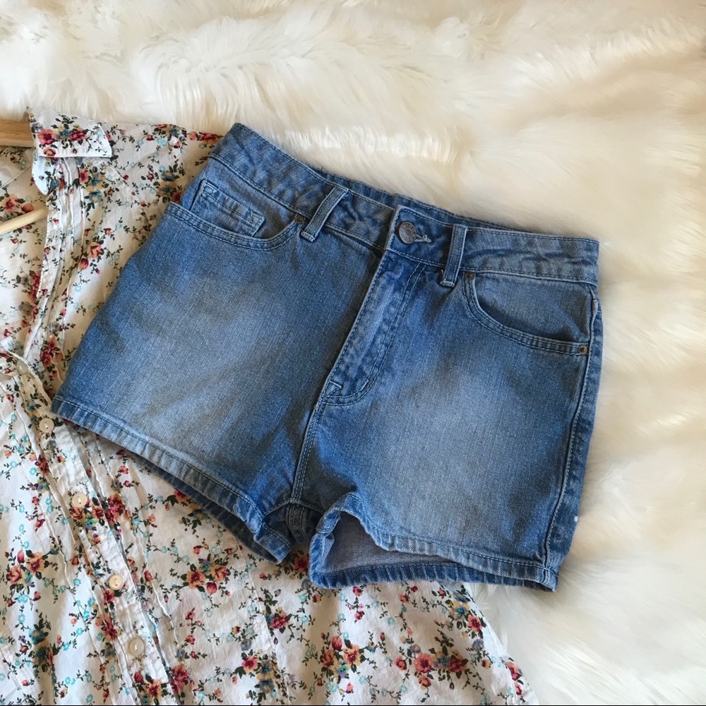 BDG High Rise Erin Jean Shorts